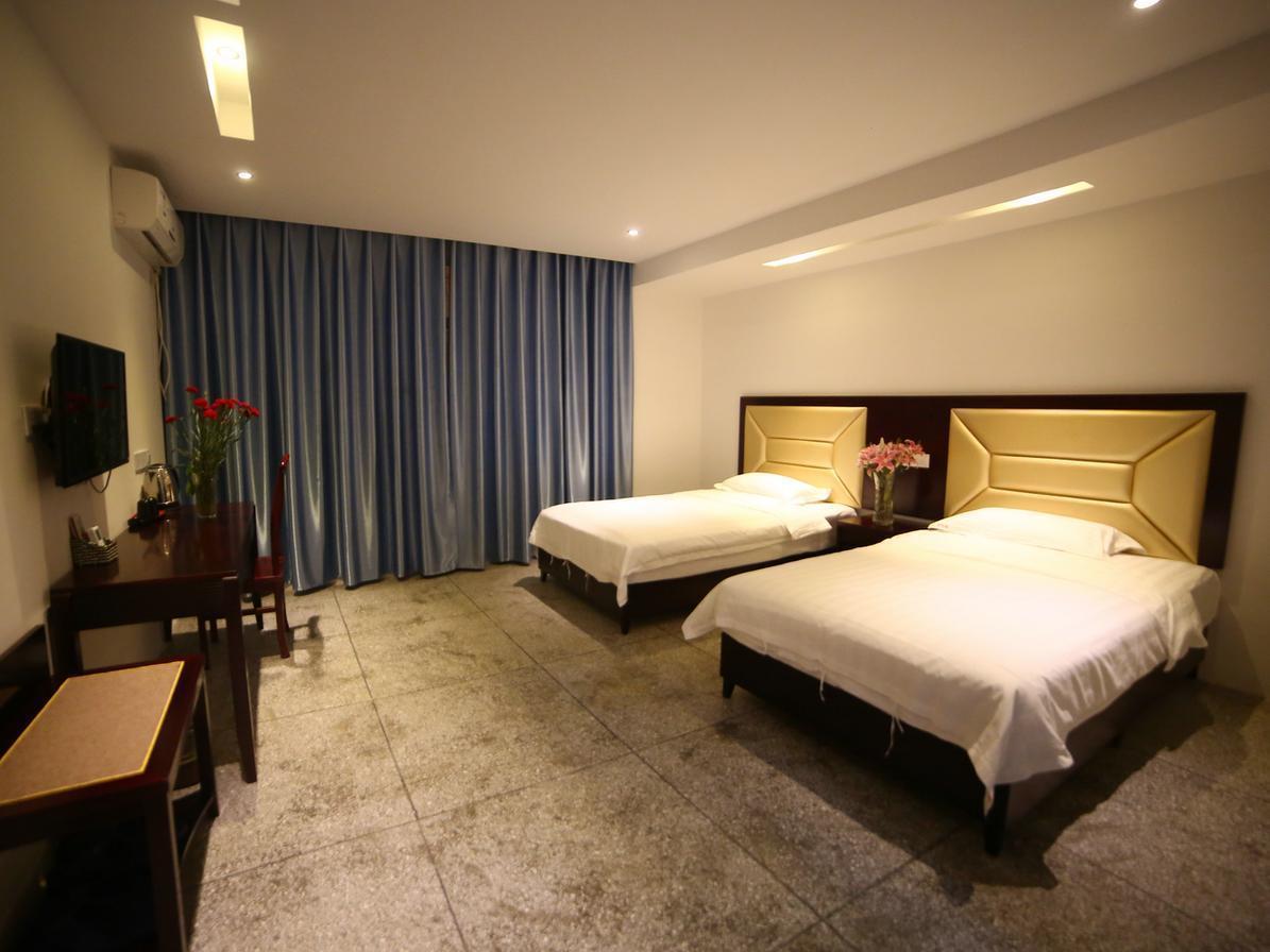 Luoyang Heartland International Youth Hostel Экстерьер фото