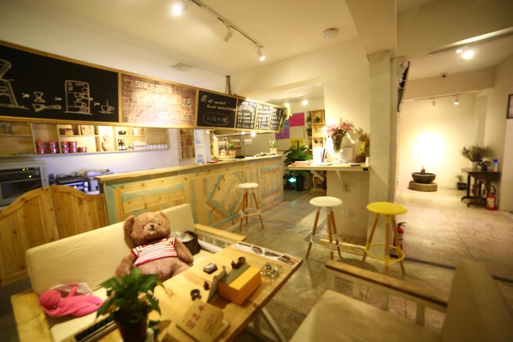 Luoyang Heartland International Youth Hostel Экстерьер фото