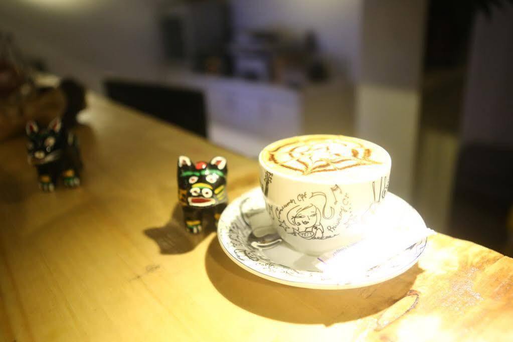 Luoyang Heartland International Youth Hostel Экстерьер фото
